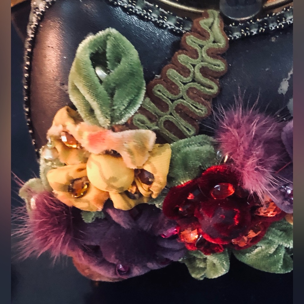 ((SPECIAL PURSE For VERY SPECIAL FRIEND)) Mary Frances Velvet FloraL Women's BAG - Picture 5 of 14
